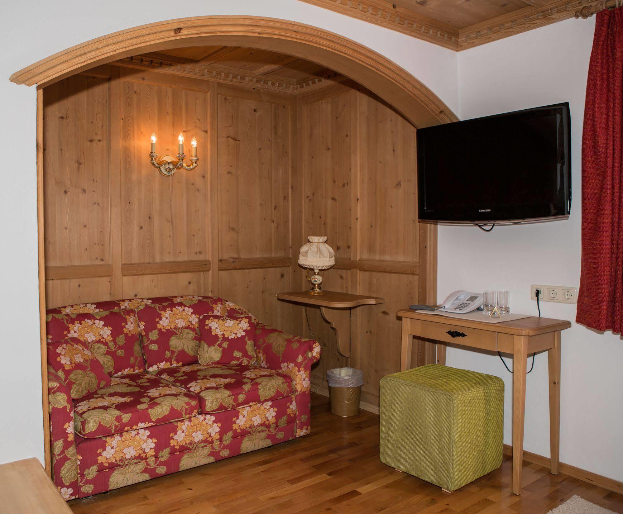Chalet Brunnenhof Санкт-Антон-ам-Арльберг Экстерьер фото